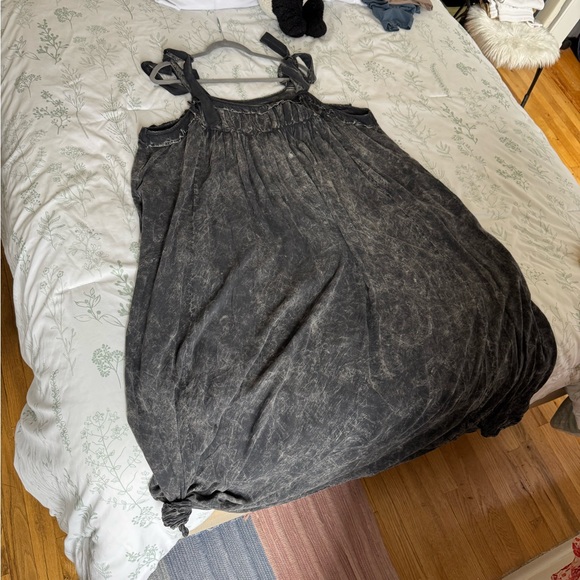 A Rare Bird Black Tuck Strap Dress - Picture 10 of 12